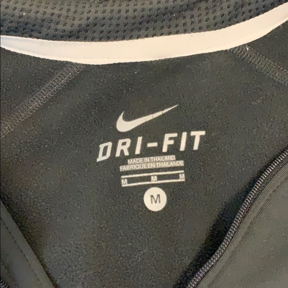 Nike Dri-Fit 
Ladies size med Pullover Top grey - Picture 5 of 5